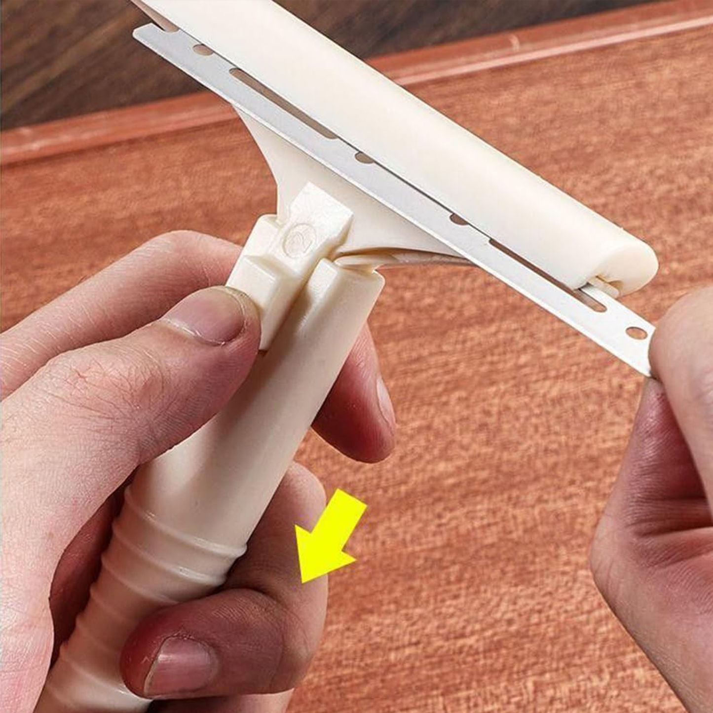 Handheld Fat Trimmer for Beef & Pork,Stainless Steel Meat Scraper, Professional Pork Hair Scraper🥩