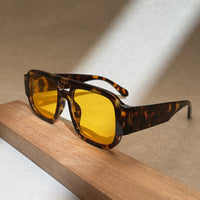 Tortoiseshell&Tea Orange